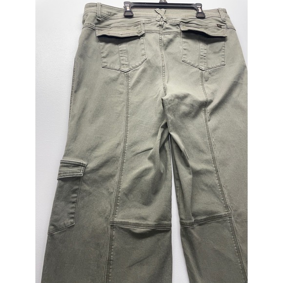 1822 Denim Women Olive Green Wide Leg Cargo Pants Size 14/32 - Picture 9 of 13